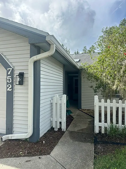 2 bed, 907 sqft, $2,000 — Photo 4