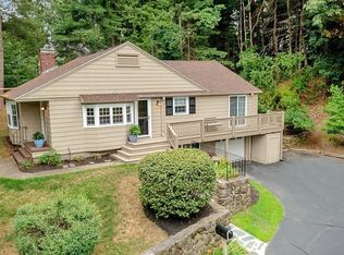 105 Lowell St, Andover, MA 01810