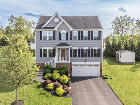 2053 Millennium Ct, Bethel Park, PA 15102