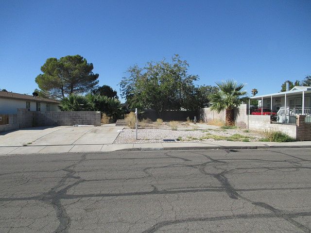 1st image of 4671 Esplanade Way