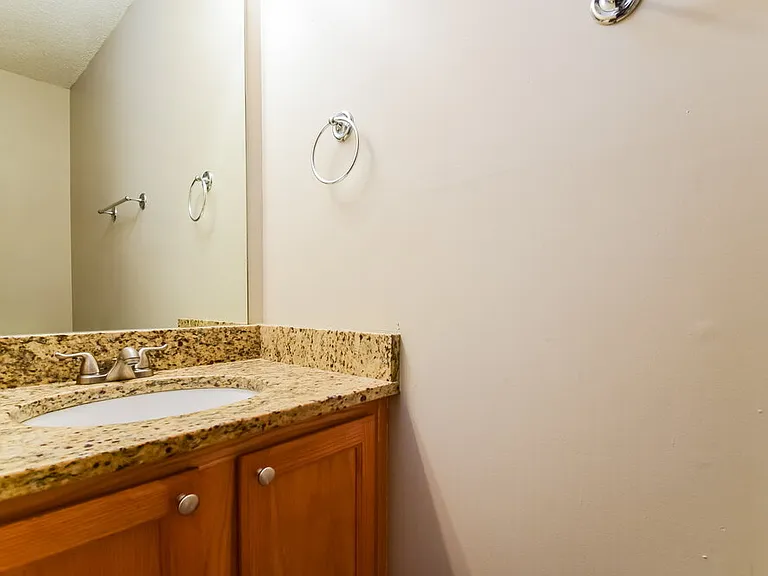 4405 Grove Dr NW — Photo 16