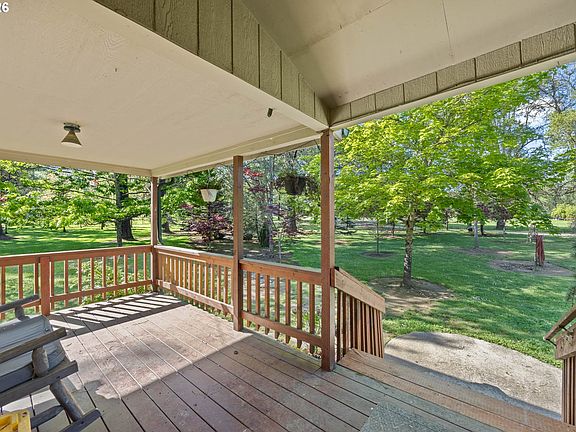 2nd image of 1342 Orchard Ln