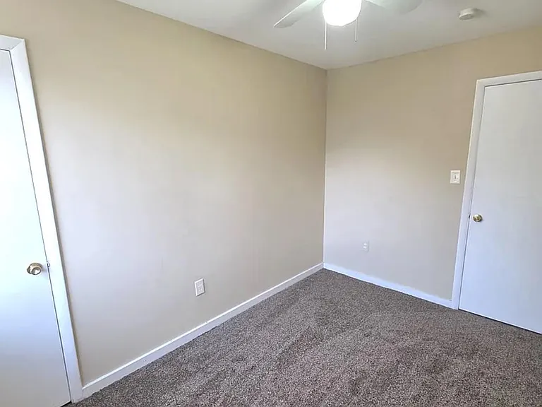 525 Blackbird Dr — Photo 17