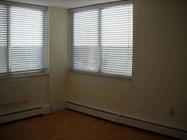 11811 Lake Ave — Photo 13