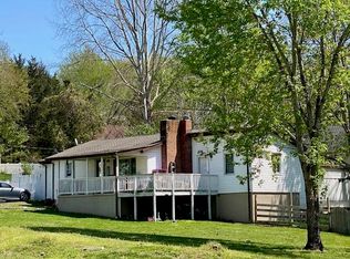 1265 S Lakeshore Dr, Louisa, VA