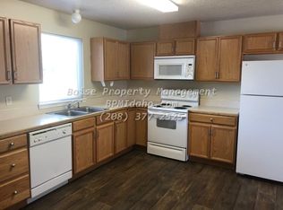 118 Ogden Ave, Nampa, ID 83651