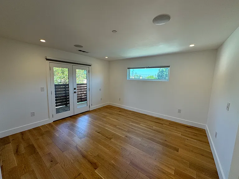 429 N Lomita St — Photo 26