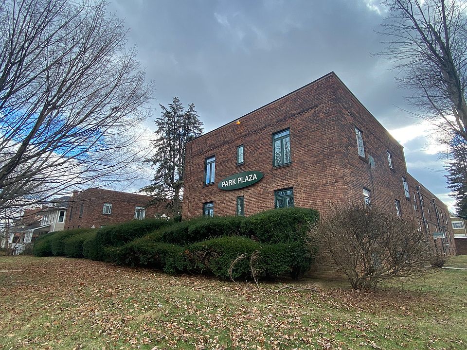 1st image of 1505 Franklin Park S #F2