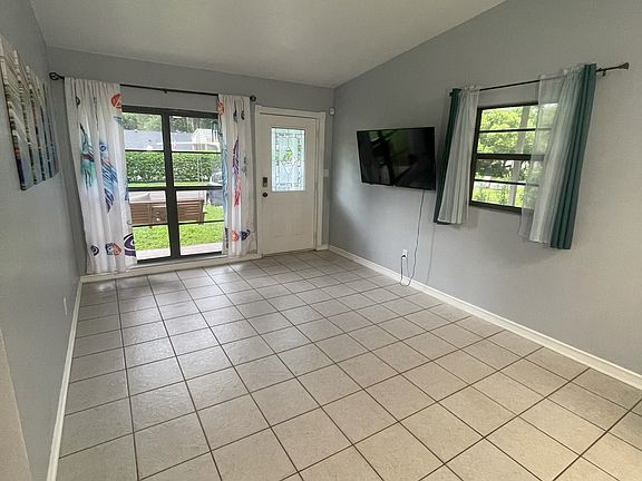 5th image of 2921 Condel Dr