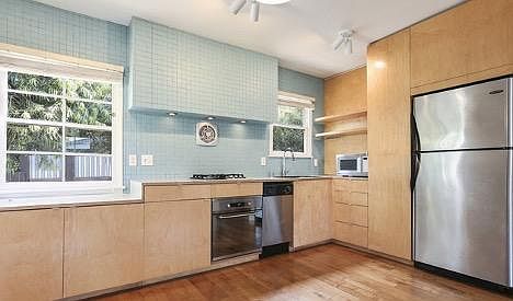 3rd image of 3721 Military Ave #1