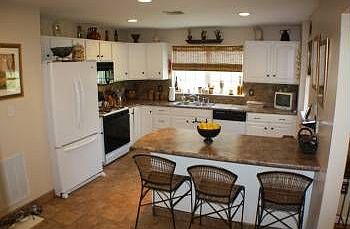 3rd image of 700 Driftwood Ln