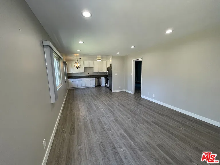 1830 Federal Ave — Photo 8