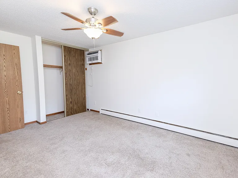 Randolph Avenue | 1743 — Photo 11