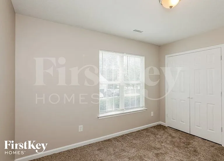 1024 Stinson Glen Ln — Photo 9