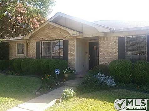 2nd image of 2608 W Wentwood Dr