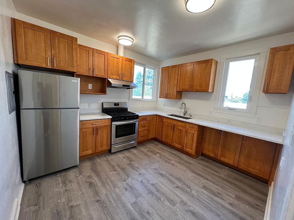 1st image of 20 Highland Ave #9