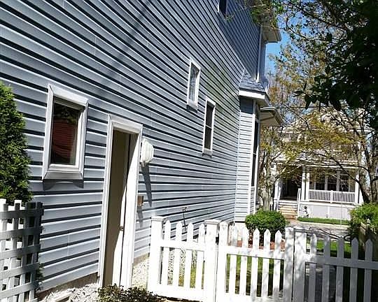 4th image of 115 Simpson Ave