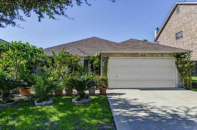 1st image of 10906 Claywood Dr