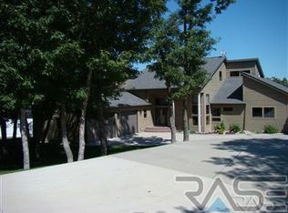 2166 Rix Rd, Grenville, SD 57239