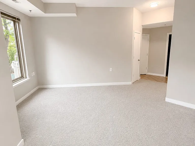 7500 Woodmont Ave #217 — Photo 8