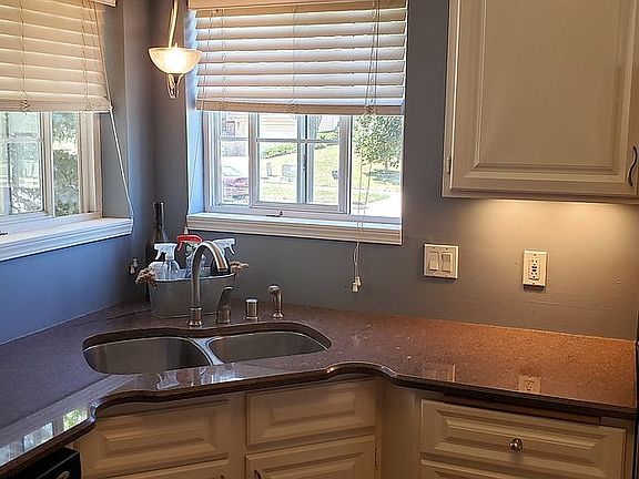 5th image of 1325 Glacier Hill Dr APT 1