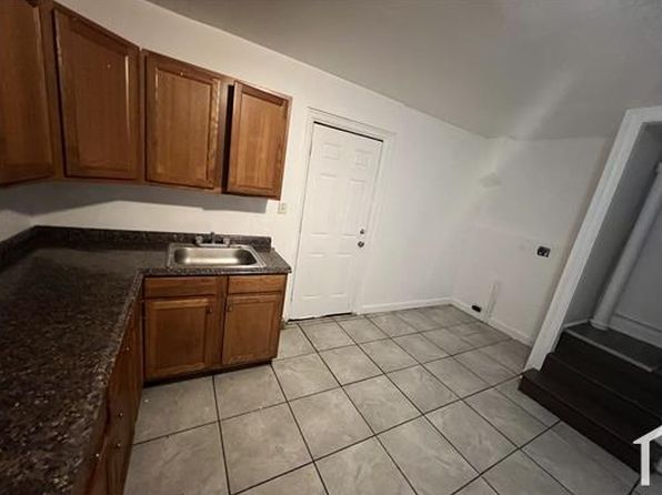 636 Ridge Ave