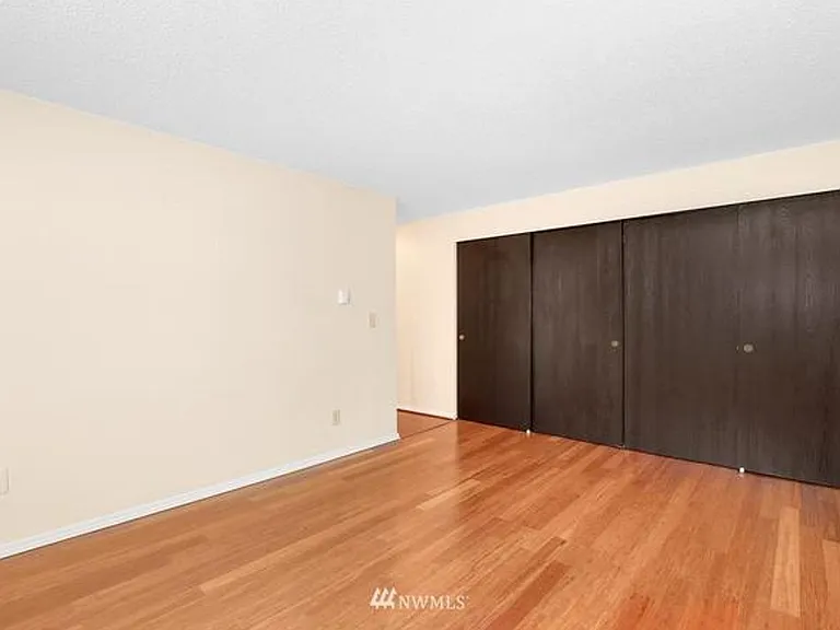 4635 W Lake Sammamish Pkwy SE #G201 — Photo 12