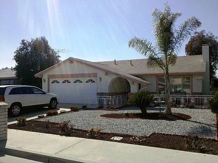 Beautiful & Low Upkeep!