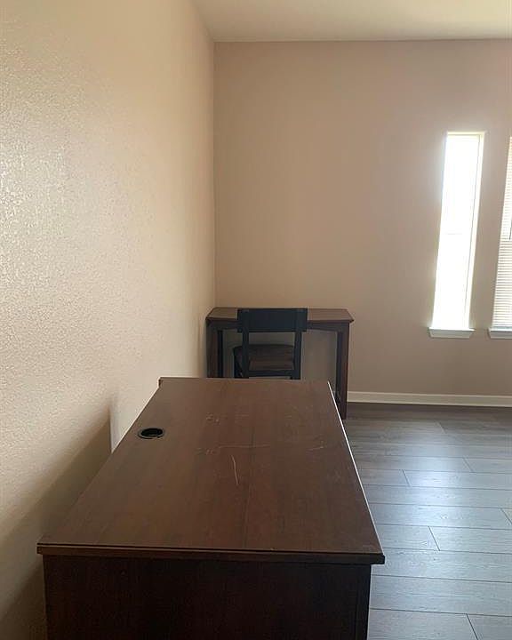 1st image of 511 Dahila St #1