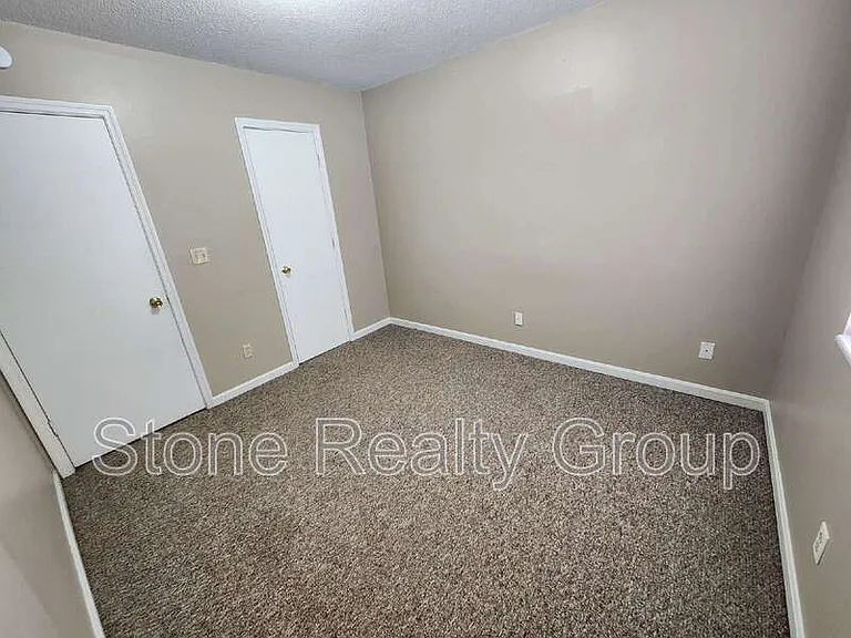 2474 E Clayton Dr — Photo 5