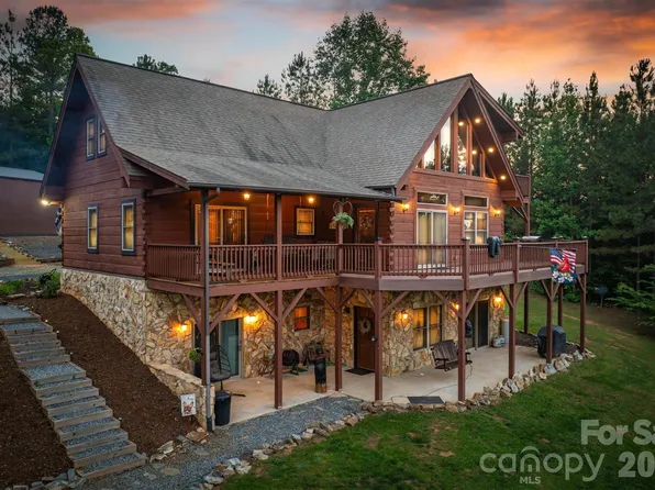 16 Saratoga Dr, Nebo, NC 28761