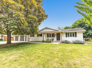 744 Fulton St, Seymour, WI 54165