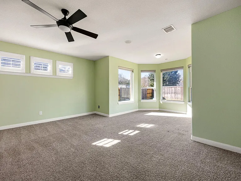 22335 Sawmill Ranch Dr — Photo 19