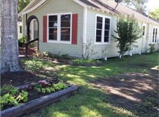 711 Mable Ave, El Campo, TX 77437