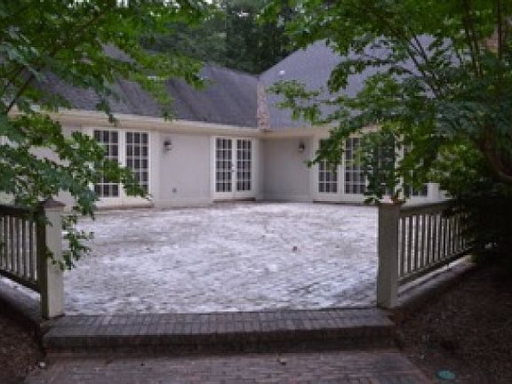 2nd image of 1010 Anchor Bay Ln