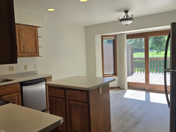 (undisclosed Address), Waunakee, WI 53597