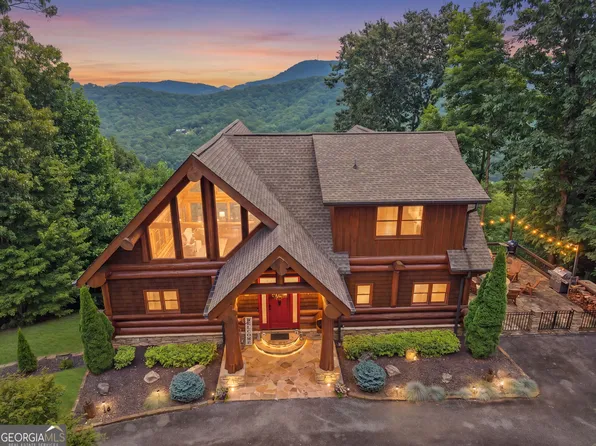 495 Overlook Rd, Blue Ridge, GA 30513