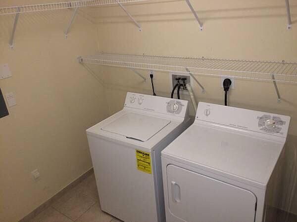 2nd image of 224 Turnberry Vlg