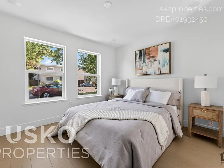 2708 T St #1 — Photo 13