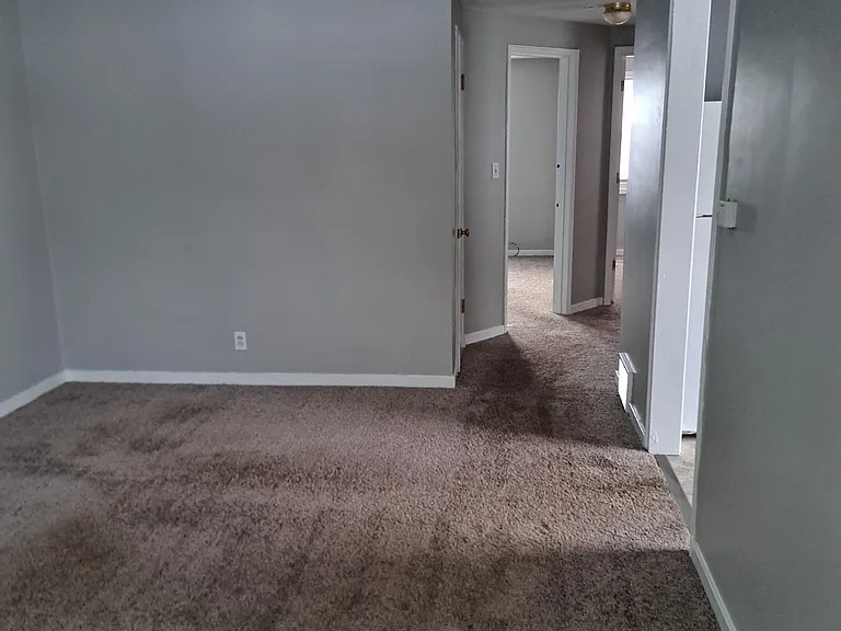 246 Parkridge Ave #2 — Photo 4
