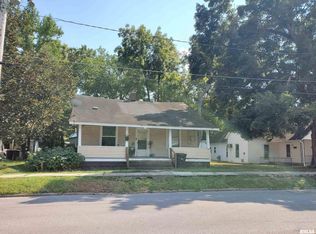 307 W Sycamore St, Carbondale, IL 62901