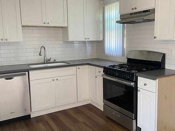5th image of 2418 Vanderbilt Ln Unit F