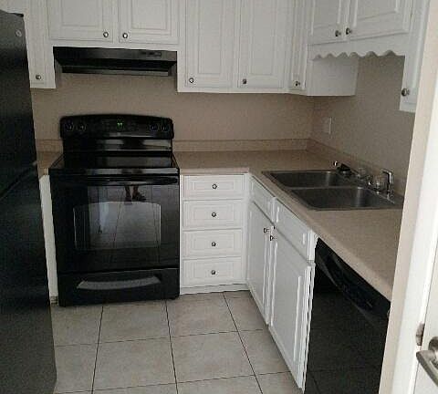 4th image of 610 W 26th St