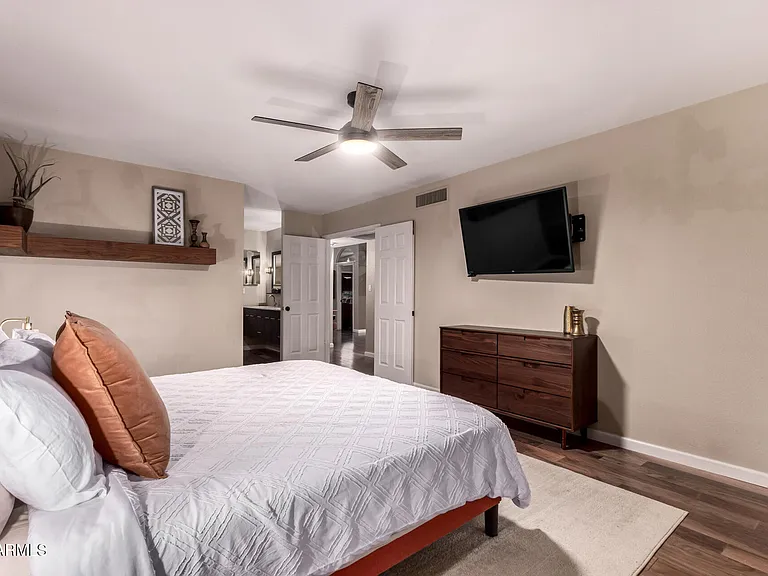 6863 E Phelps Rd — Photo 24