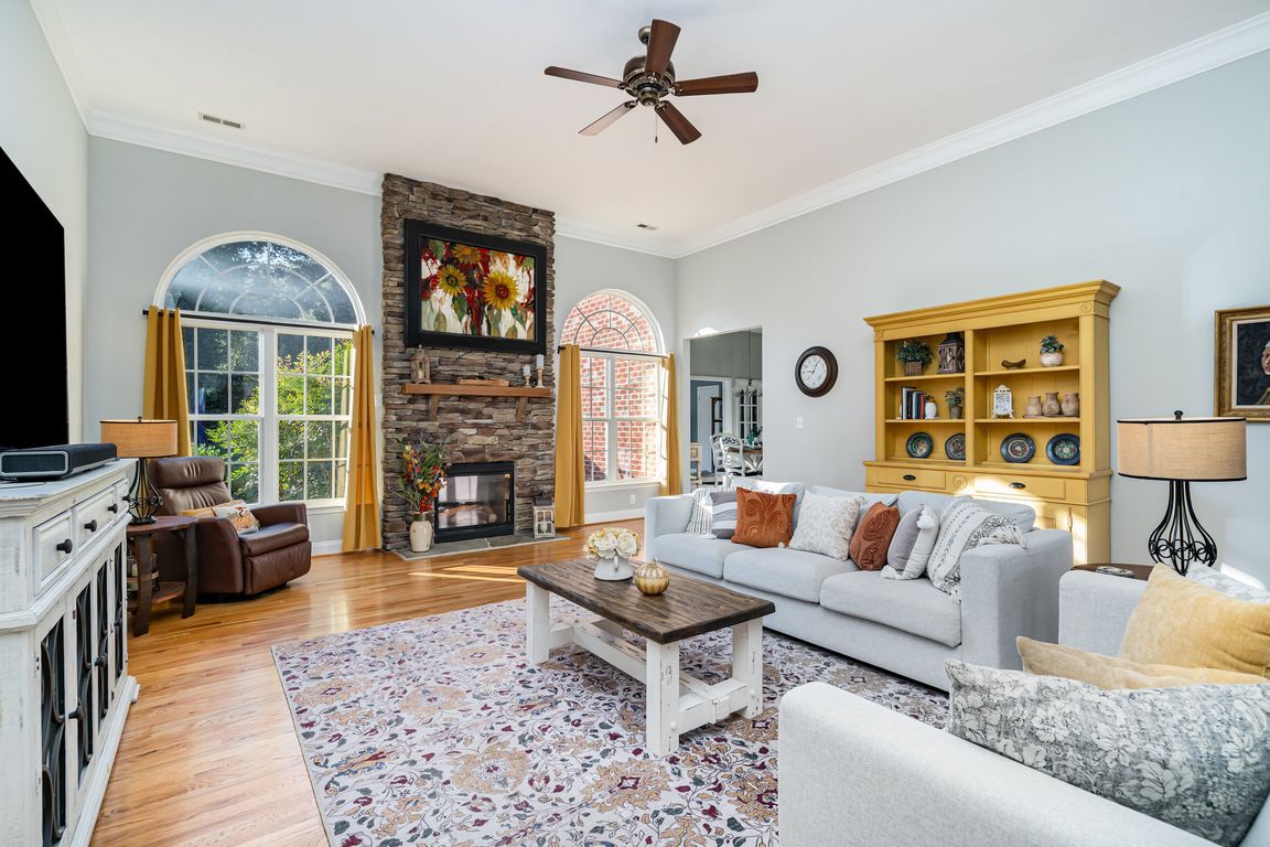 next background image