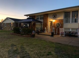 2165 Greenbriar Dr, Henderson, KY 42420