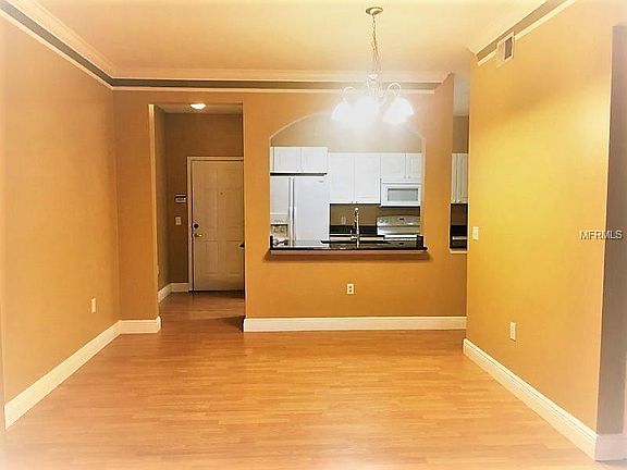 3rd image of 233 Goldenrain Dr APT 102