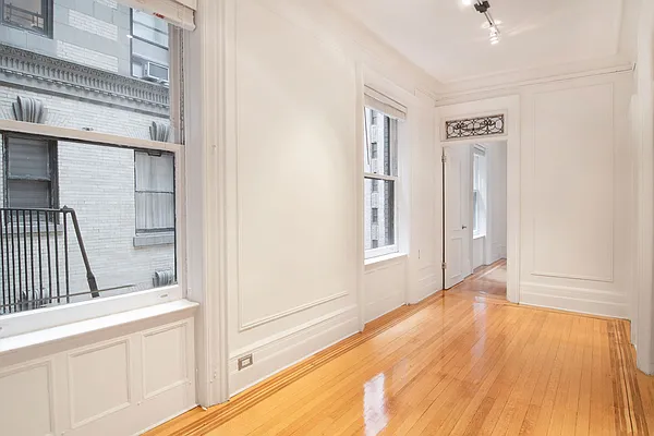 Rented by WAM Partners - William Moses Co. | media 32