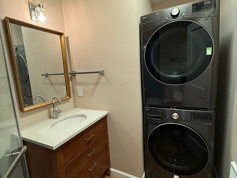 2367 NW Kearney St #4 — Photo 7