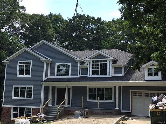 1st image of 11 Agnes Cir